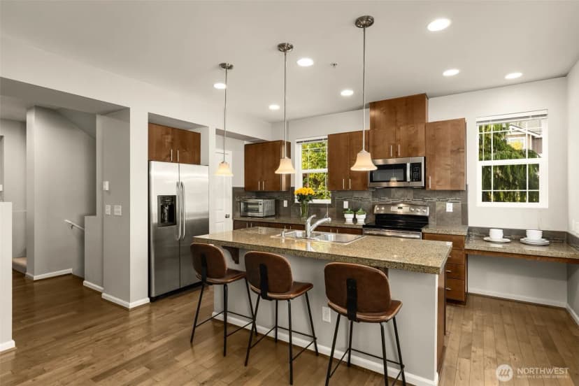Property photo for 15720 Manor Way #d5, Lynnwood photo 3