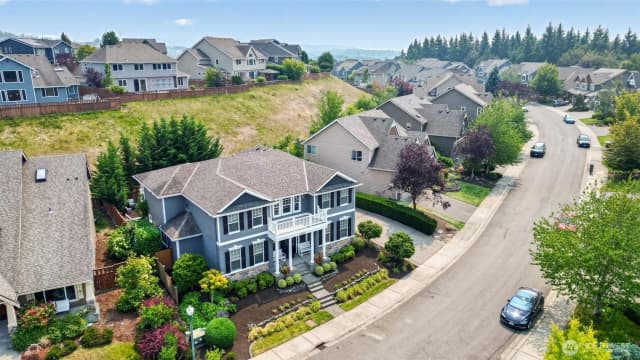 Property photo for 27476 254th Way Se, Maple Valley photo 2