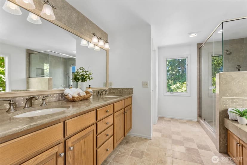 Property photo for 408 Sw 336th Court, Federal Way photo 21