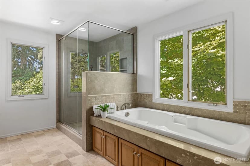 Property photo for 408 Sw 336th Court, Federal Way photo 22