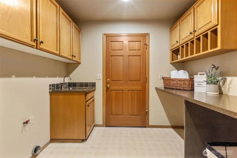 Property photo for 408 Sw 336th Court, Federal Way photo 16
