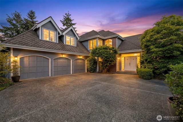 Property photo for 408 Sw 336th Court, Federal Way photo 2