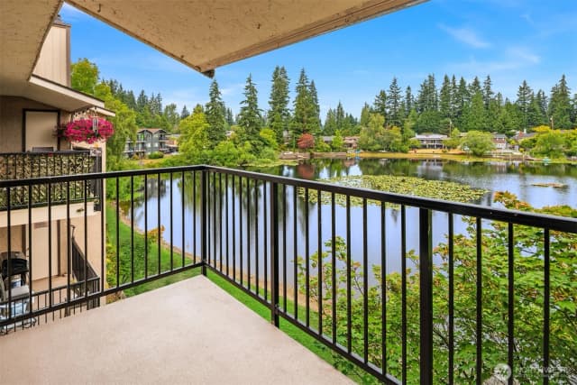 Property photo for 323 75th Street Se #c66, Everett photo 2