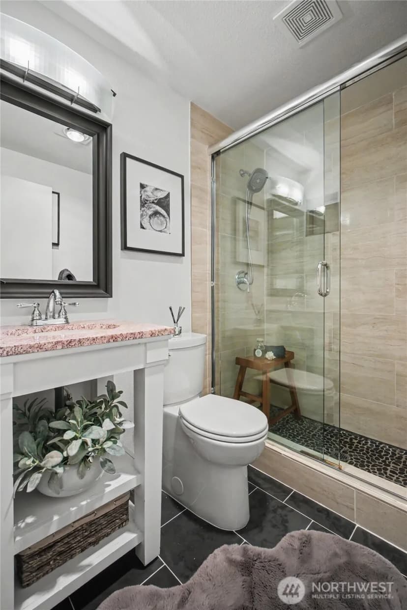 Property photo for 908 Hiawatha Place S #b, Seattle photo 27