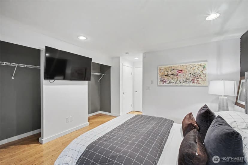 Property photo for 908 Hiawatha Place S #b, Seattle photo 26