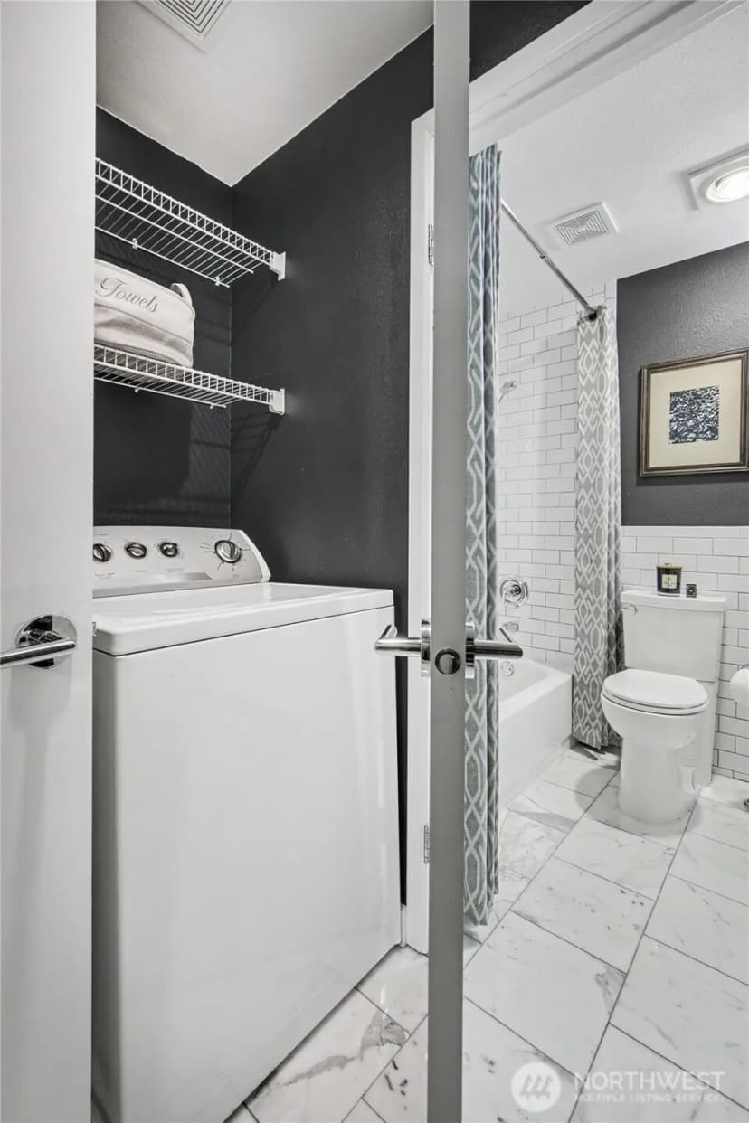 Property photo for 908 Hiawatha Place S #b, Seattle photo 21