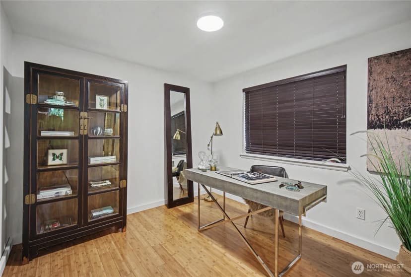 Property photo for 908 Hiawatha Place S #b, Seattle photo 22