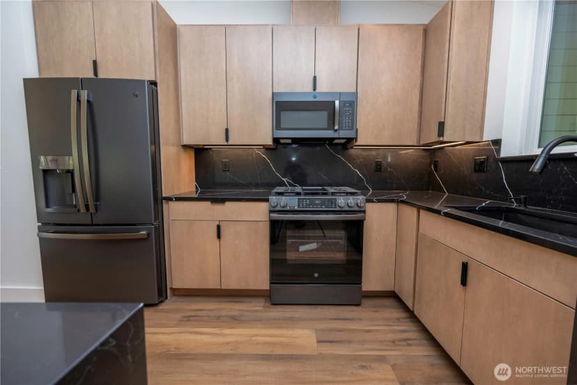 Property photo for 9060 Seamist Lane, Blaine photo 7