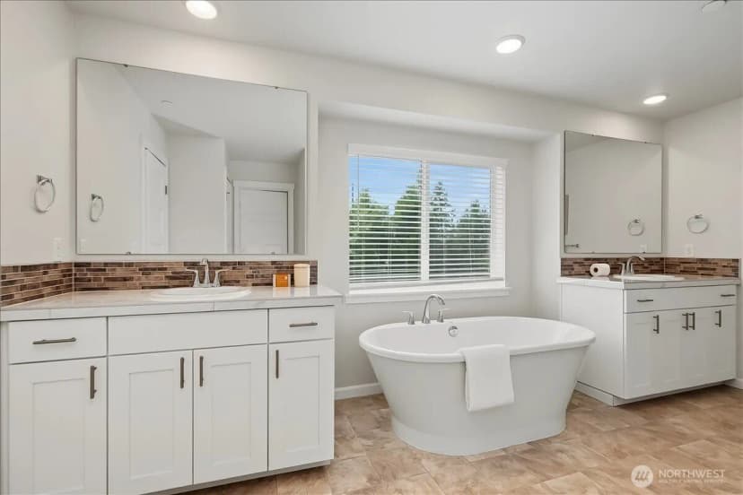 Property photo for 3106 Stephanie Loop Ne, Lacey photo 16