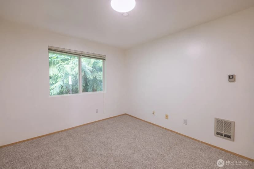 Property photo for 5010 168th Street Sw #e, Lynnwood photo 21