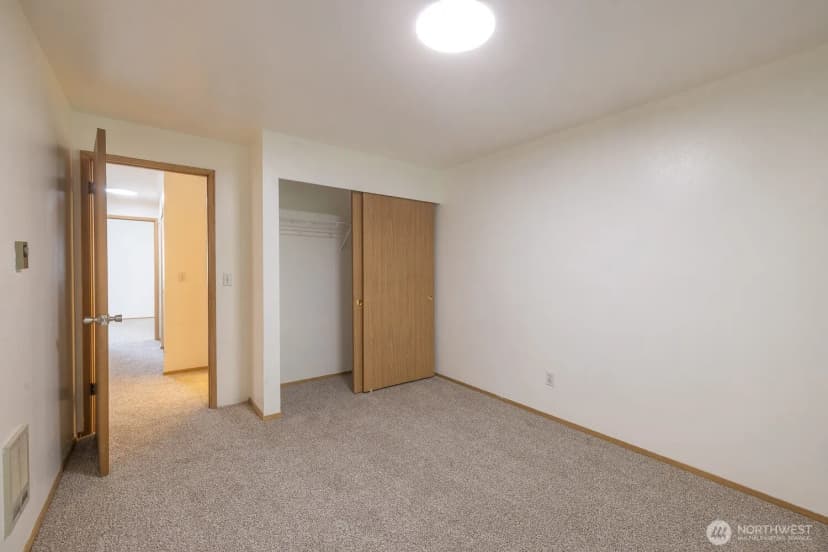 Property photo for 5010 168th Street Sw #e, Lynnwood photo 22