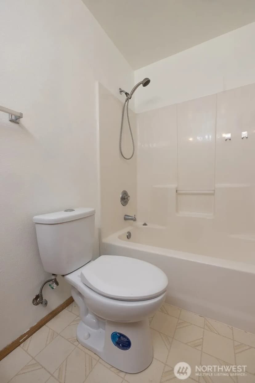 Property photo for 5010 168th Street Sw #e, Lynnwood photo 28