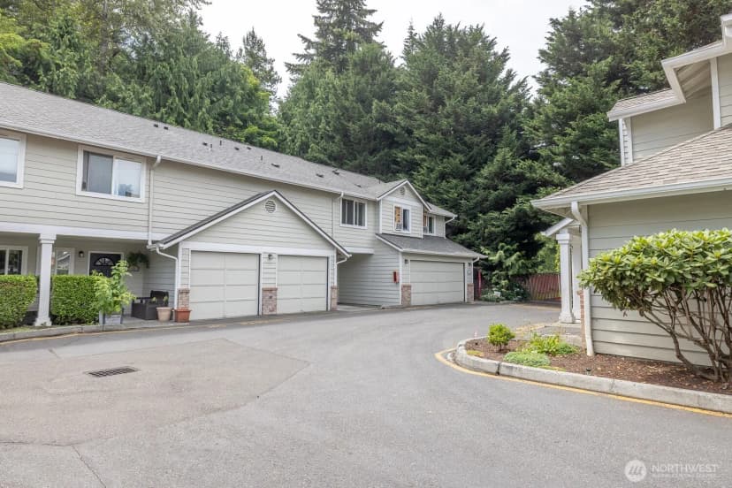 Property photo for 5010 168th Street Sw #e, Lynnwood photo 6