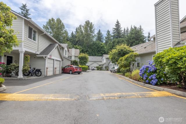 Property photo for 5010 168th Street Sw #e, Lynnwood photo 4
