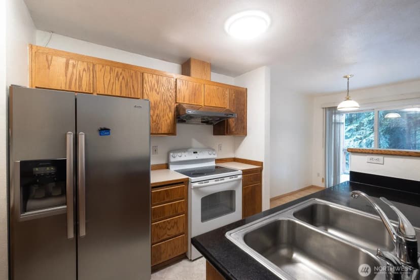 Property photo for 5010 168th Street Sw #e, Lynnwood photo 9