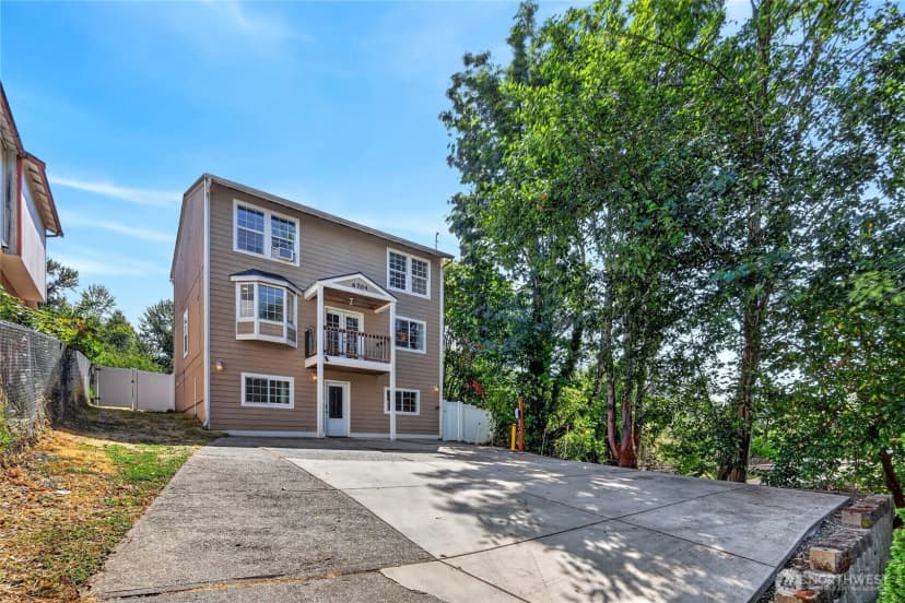 Property photo for 6704 23rd Avenue Sw, Seattle photo 35