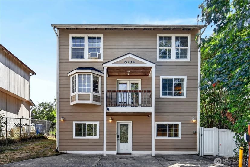 Property photo for 6704 23rd Avenue Sw, Seattle photo 34