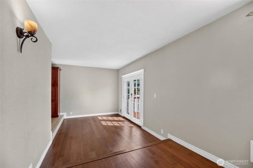 Property photo for 6704 23rd Avenue Sw, Seattle photo 10