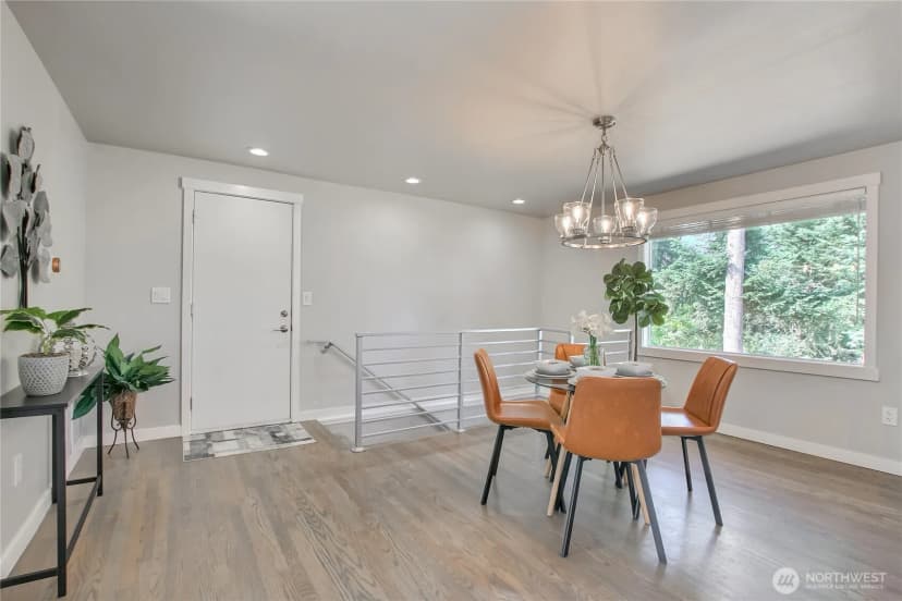 Property photo for 2025 Edmonds Avenue Ne, Renton photo 7