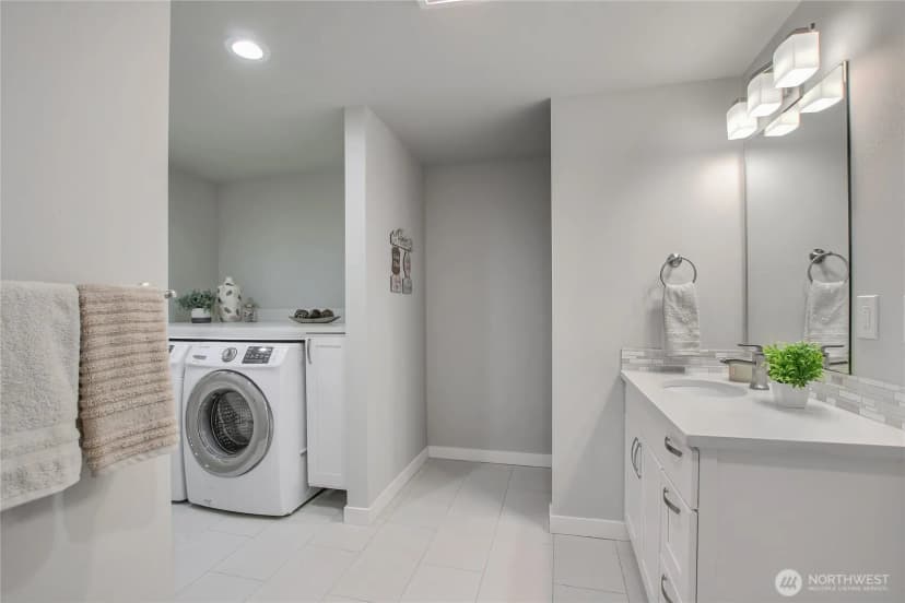 Property photo for 2025 Edmonds Avenue Ne, Renton photo 25