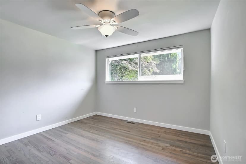 Property photo for 2025 Edmonds Avenue Ne, Renton photo 21