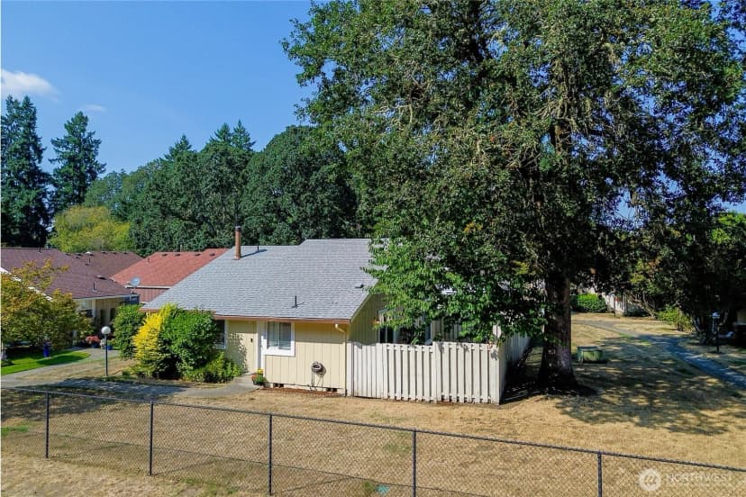 Property photo for 4936 Cottage Lane Se, Lacey photo 23