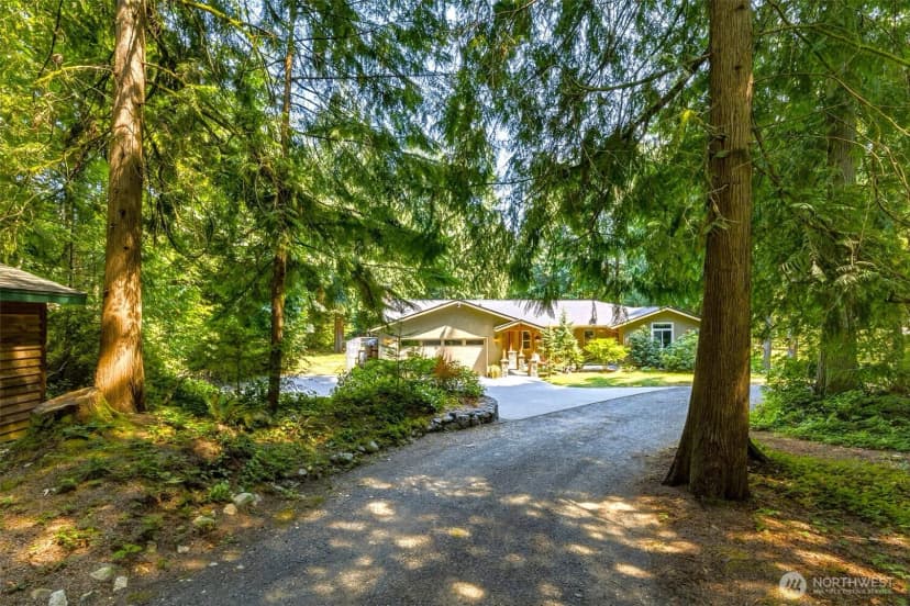 Property photo for 14924 258 Avenue Se, Issaquah photo 2
