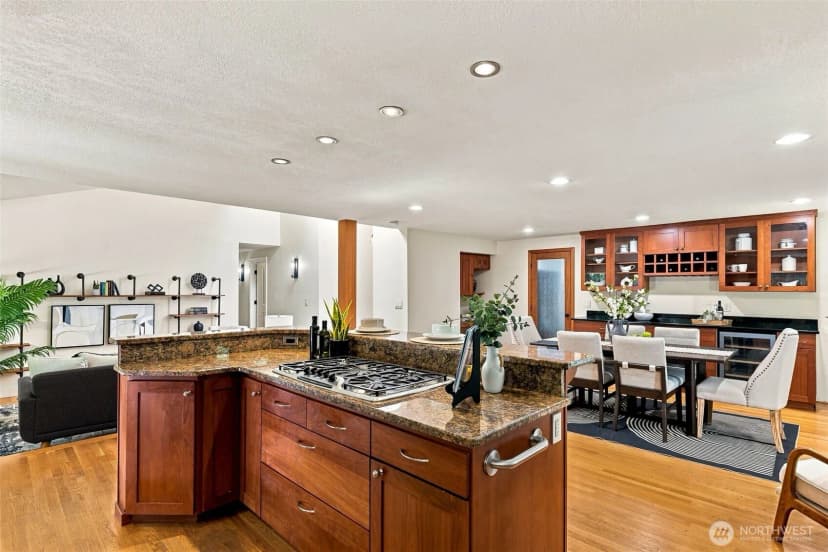 Property photo for 14924 258 Avenue Se, Issaquah photo 12