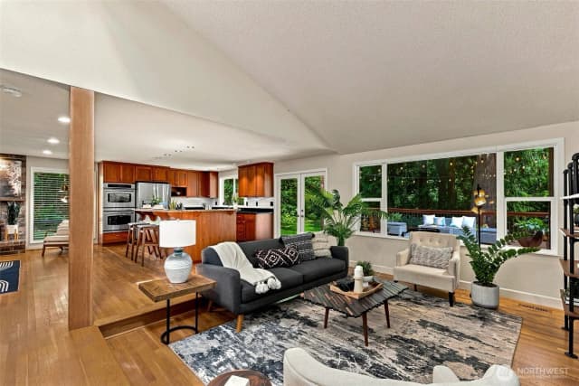 Property photo for 14924 258 Avenue Se, Issaquah photo 5