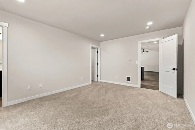 Property photo for 18042 Highland Court Se, Yelm photo 19