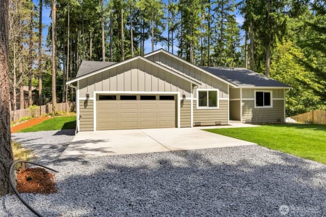 Property photo for 18042 Highland Court Se, Yelm photo 2