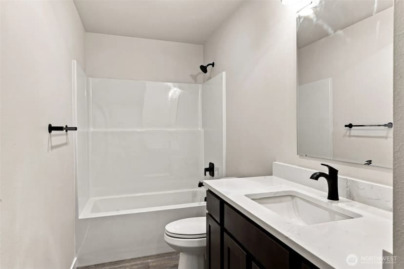 Property photo for 18042 Highland Court Se, Yelm photo 6