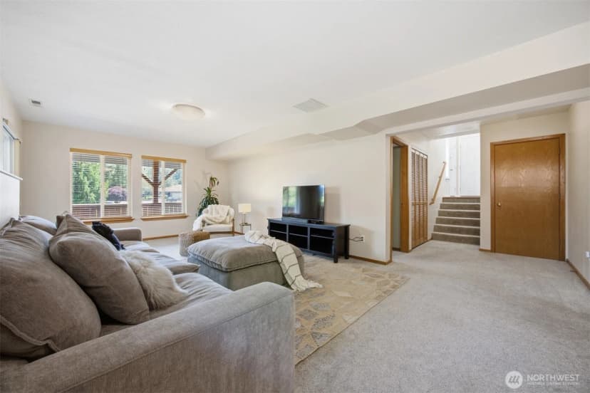 Property photo for 4215 Northridge Way, Bellingham photo 28