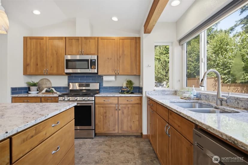 Property photo for 4215 Northridge Way, Bellingham photo 15
