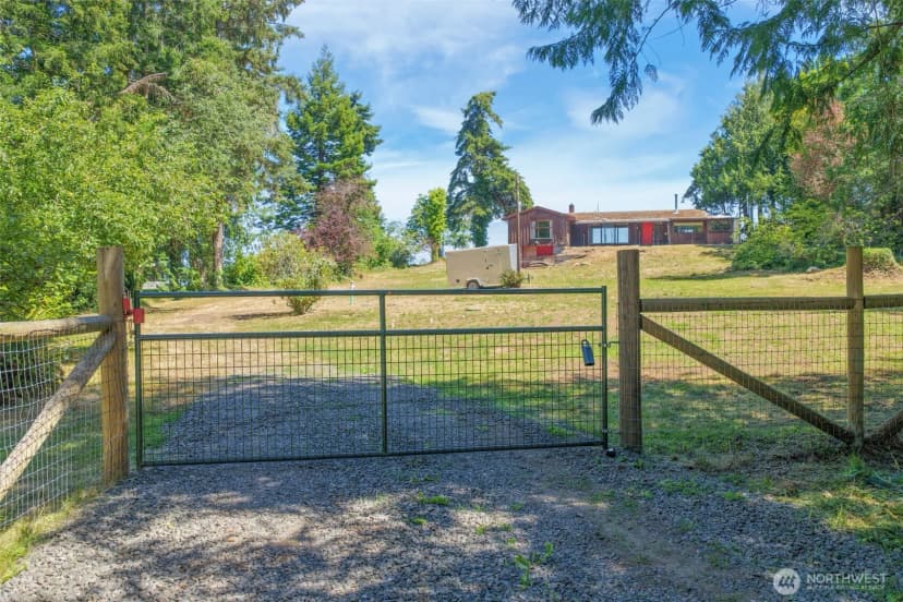 Property photo for 3984 Ne Twin Spits Road, Hansville photo 7