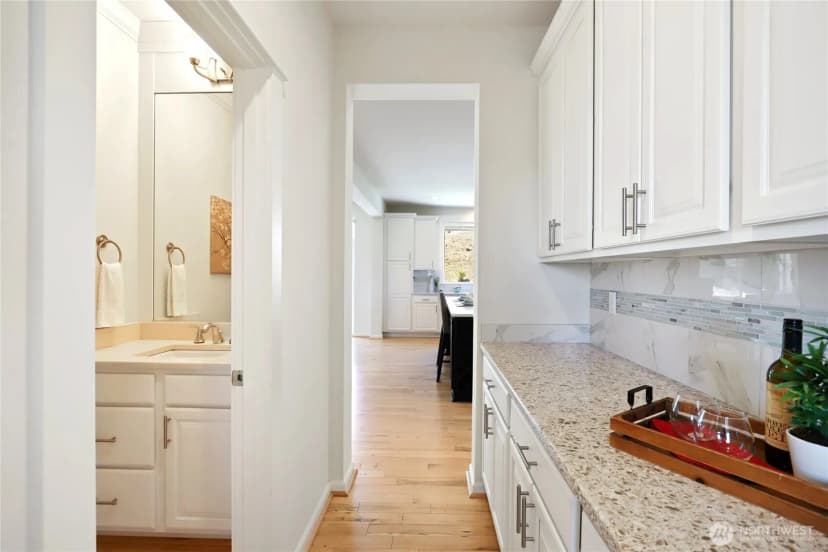 Property photo for 10922 Ne 194th Drive, Bothell photo 11