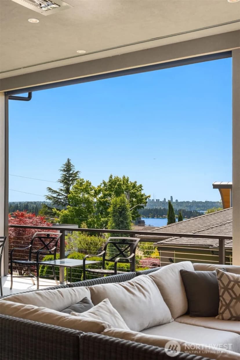 Property photo for 10410 Ne 58th Street, Kirkland photo 20