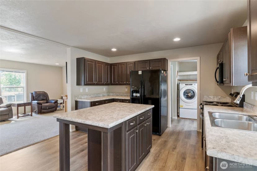 Property photo for 5219 5th Street, Bremerton photo 3