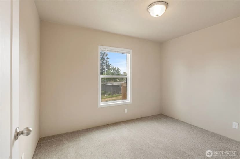 Property photo for 5219 5th Street, Bremerton photo 21
