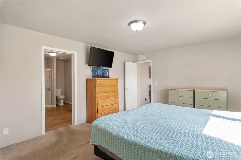 Property photo for 5219 5th Street, Bremerton photo 15