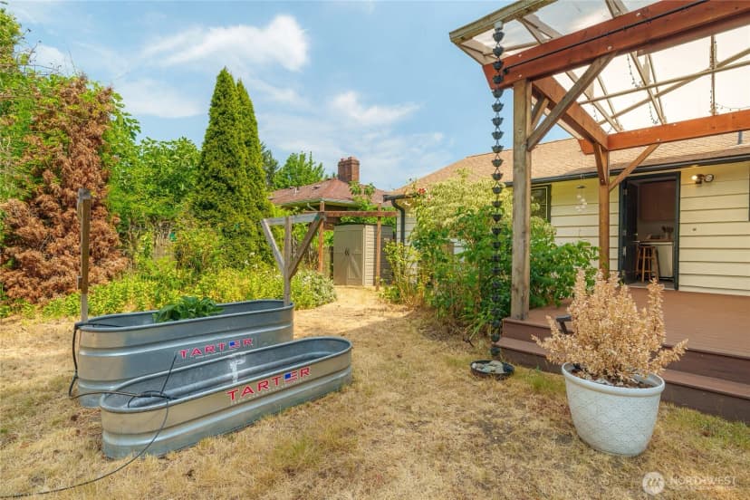 Property photo for 7025 25th Avenue Ne, Seattle photo 21