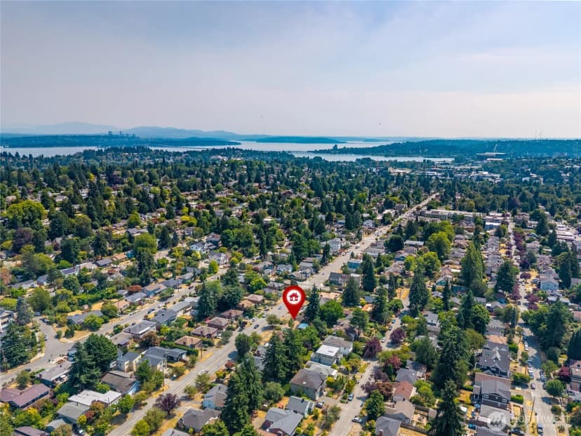 Property photo for 7025 25th Avenue Ne, Seattle photo 27