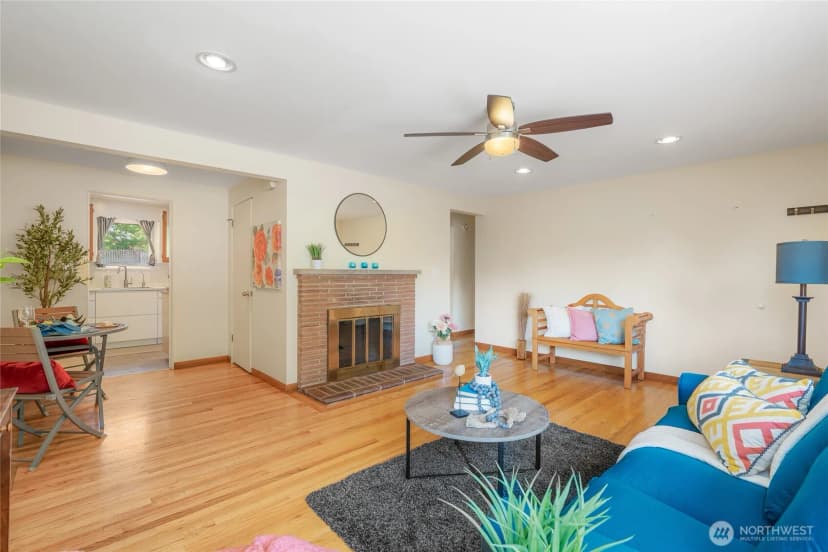 Property photo for 7025 25th Avenue Ne, Seattle photo 5