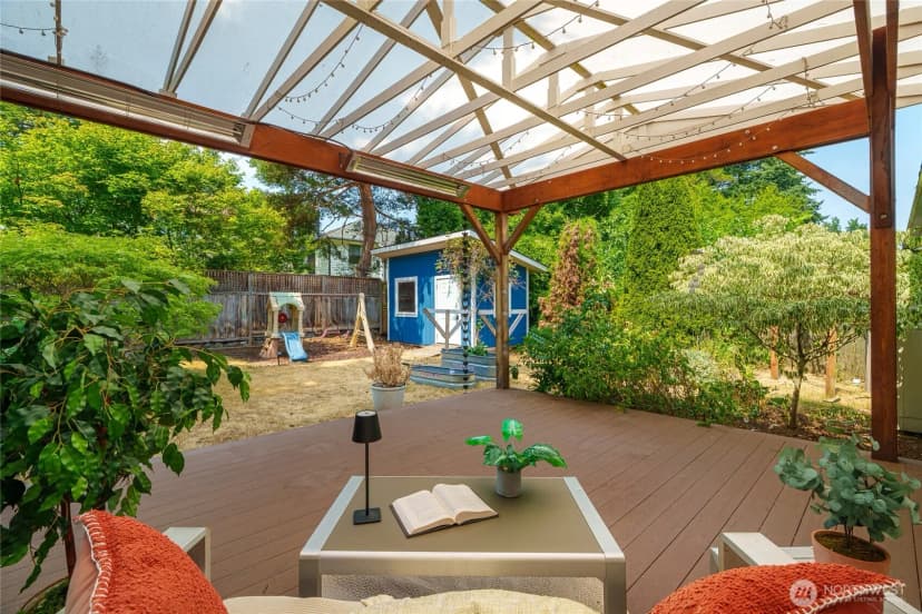 Property photo for 7025 25th Avenue Ne, Seattle photo 19