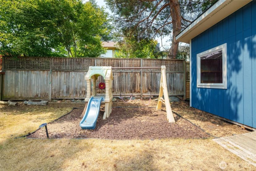 Property photo for 7025 25th Avenue Ne, Seattle photo 23