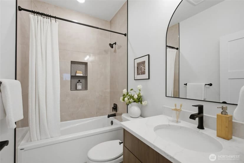 Property photo for 5720 Ne 65th Street, Seattle photo 22