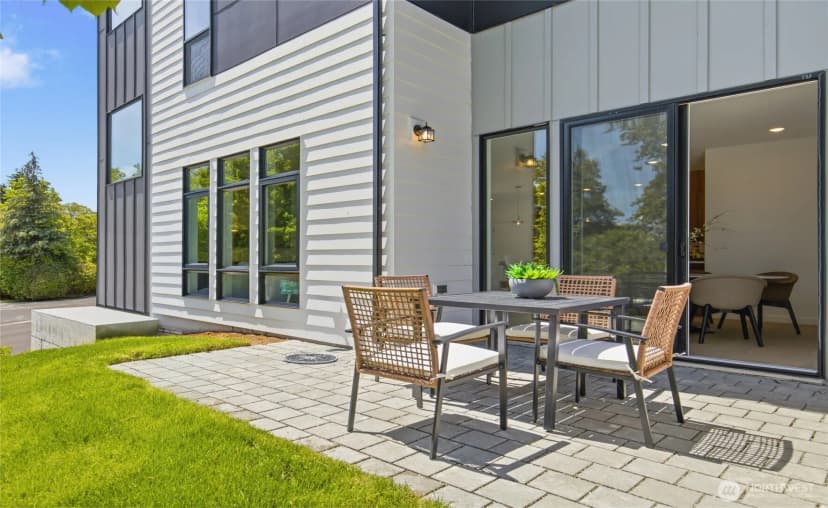 Property photo for 5720 Ne 65th Street, Seattle photo 17