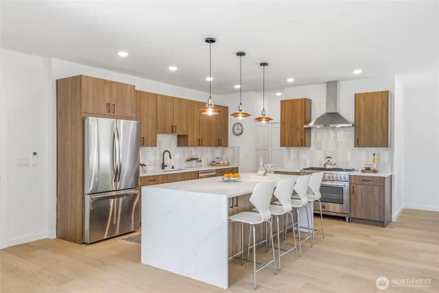 Property photo for 5720 Ne 65th Street, Seattle photo 4