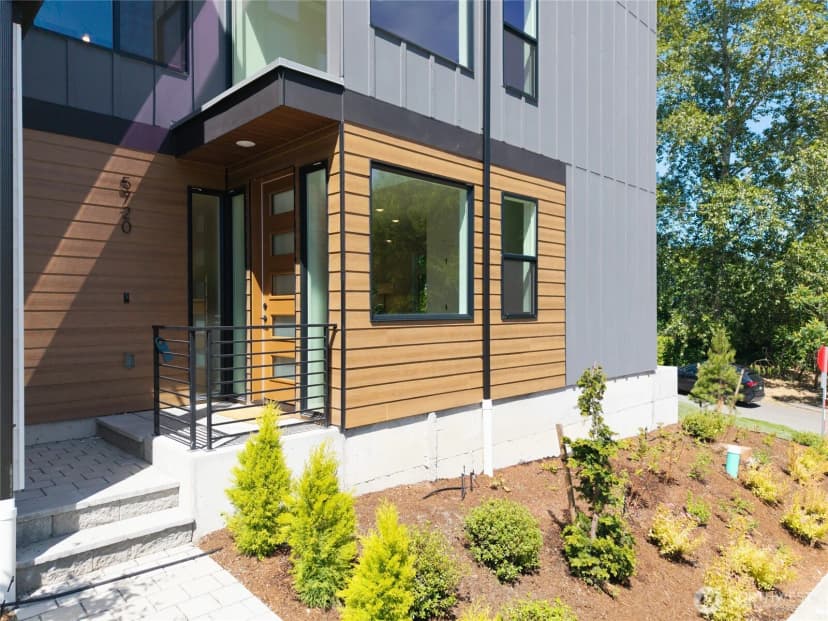 Property photo for 5720 Ne 65th Street, Seattle photo 37