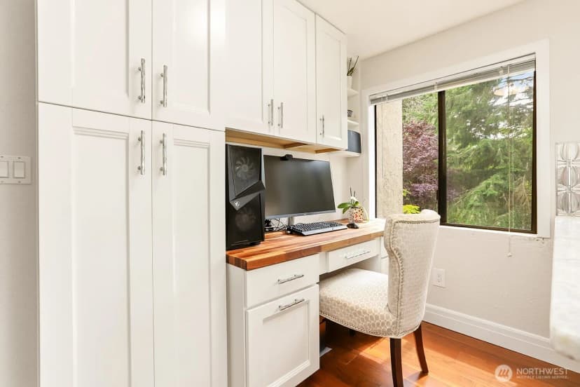 Property photo for 1130 5th Avenue S #201, Edmonds photo 11